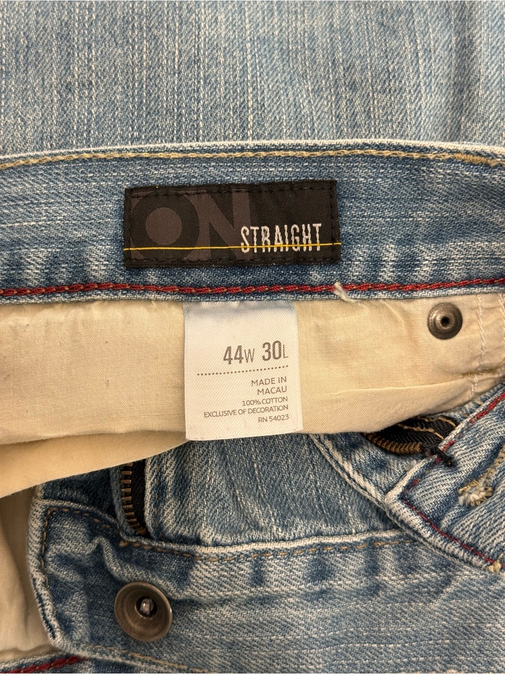 Old Navy Men’s Straight Light Blue Denim Jeans